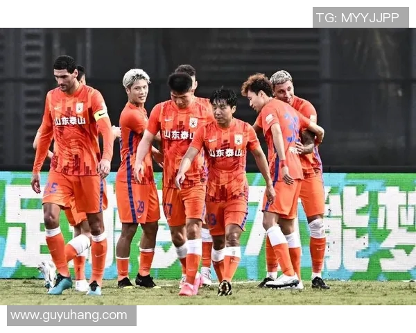 山东籍足球明星全景盘点与成就回顾