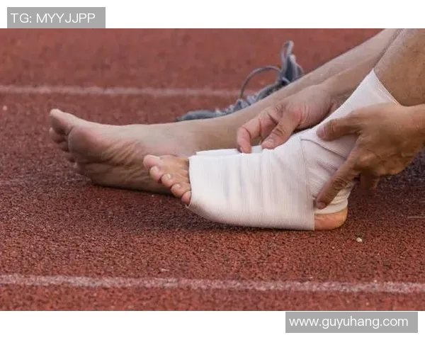 足球明星踝关节受伤引发关注球迷为其康复祈福